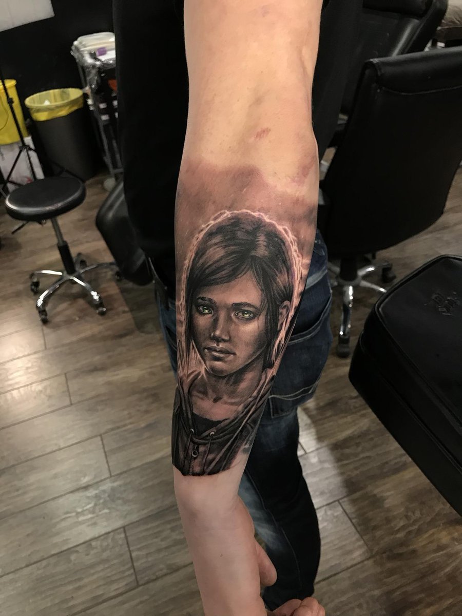 Naughty_Dog's tweet photo. A The Last of Us fan from the UK shows off his new Ellie tattoo. Thanks for sharing it with us, Liam! 

See more community submissions and share your own here: https://t.co/rkNPoijX25 https://t.co/yCFKcfN0cE