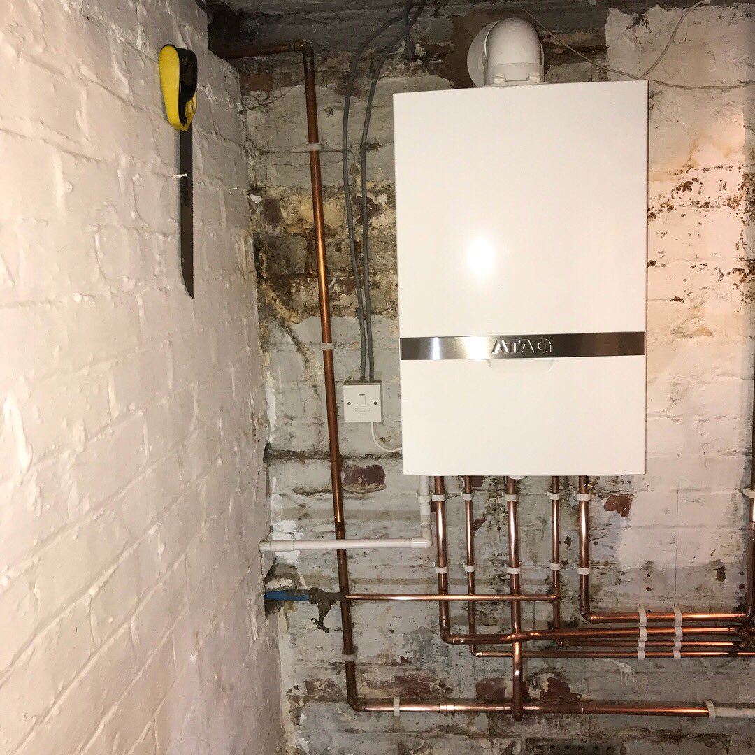 JBPlumbingMCR's tweet photo. New ATAG iC Plus 27 with ATAG ONE controller - Built in heat recovery - 10 Year Warranty - BUILT TO LAST! #boilerplusready #MondayMotivation #ATAG @michaelteal72 @atagheating https://t.co/9xYD93R3q7