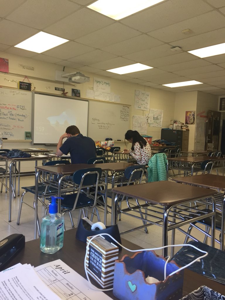 DBTrach's tweet photo. Now THIS is dedication. Sitting for the full three hours after school for the practice AP Lit exam. So proud of these guys. Tell them they rock! We’re here til 5! Who’ll show up on Wed??? #werocklit #aplitchat @carmelsupt @LouRiolo https://t.co/hPLjE32AN8