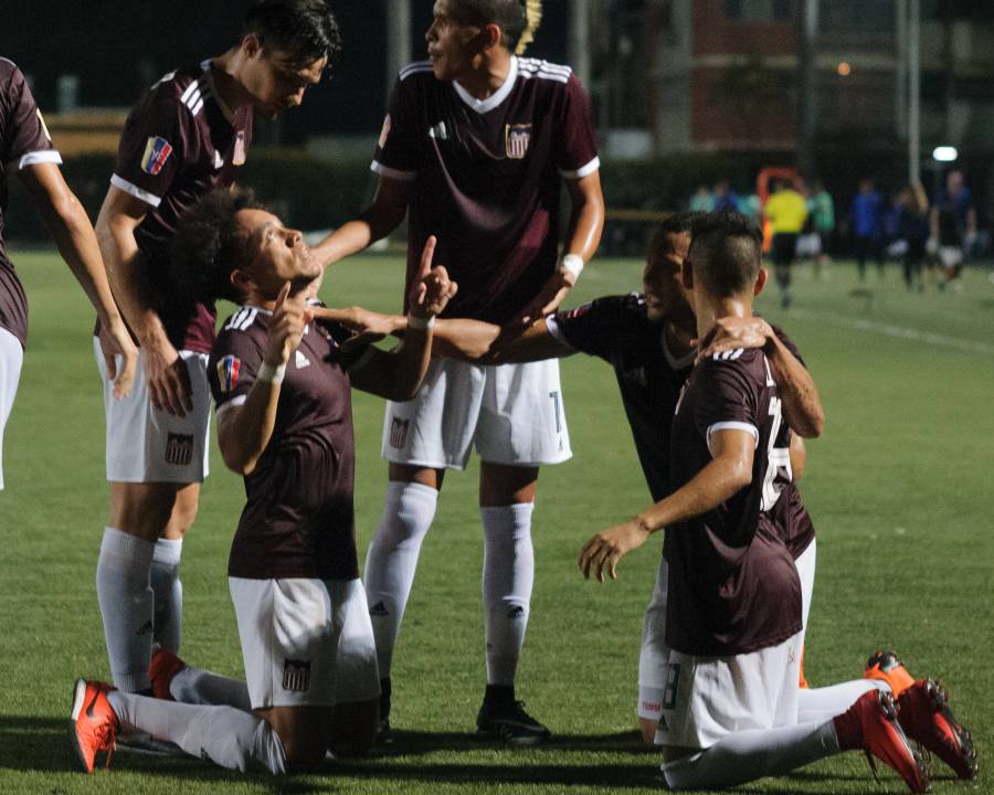 Jose_Luque18's tweet photo. @LaTeleTuya @Carabobo_FC  Granate grande te creces a cada reto que te pongan de cara https://t.co/uN0dtJUyXM