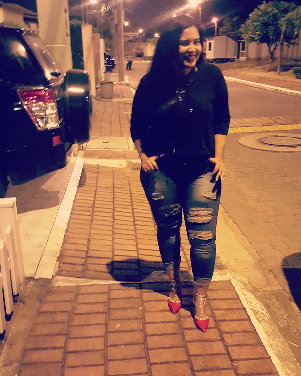 milu_flicka's tweet photo. Veneno al corazon 💖 https://t.co/drGXaZYUxT