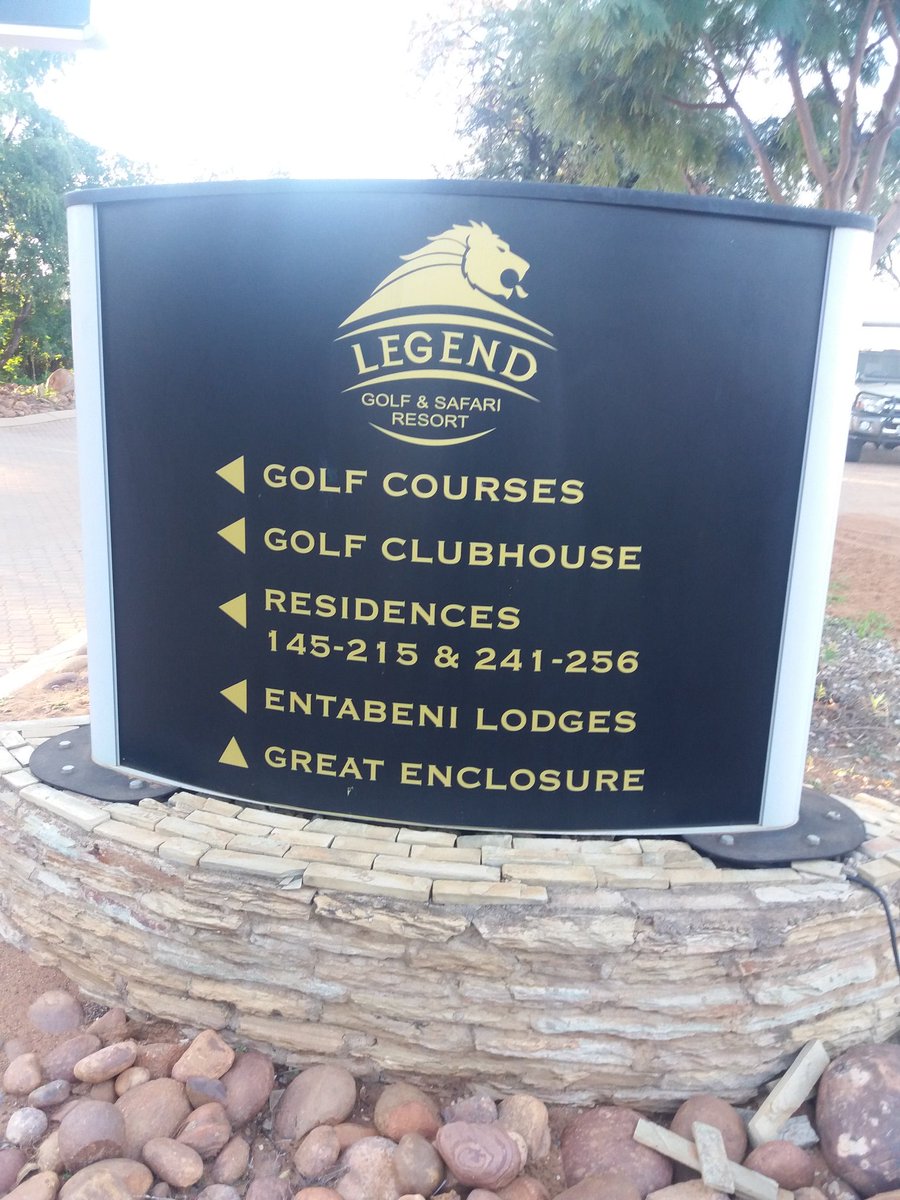 YayaRSA's tweet image. We are out at Legend Golf Safari Resort in Limpopo to find out some of the content @MNet has in store. First up we are watching the first episode of Wedding Bash(shers) #MNetLocal