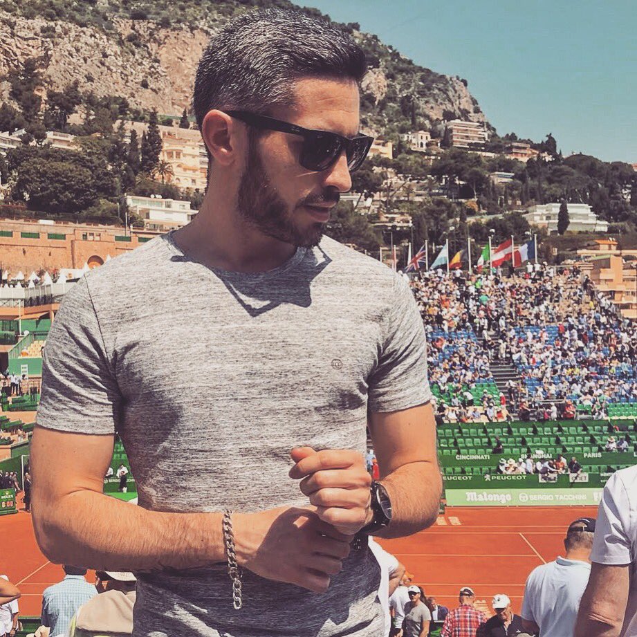 Famille | Soleil | Tennis ☀️
Ces moments simples mais inoubliables.