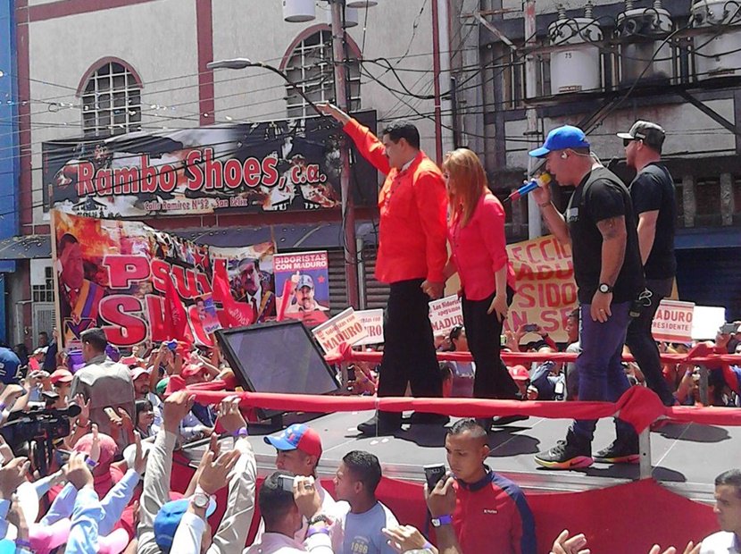 El_Cooperante's tweet photo. ¡Faltó pueblo! Así fue el “gentío” que esperó a Nicolás Maduro en San Félix (+Fotos) https://t.co/2rn54F8VAi 

 https://t.co/aQb60UZtsk