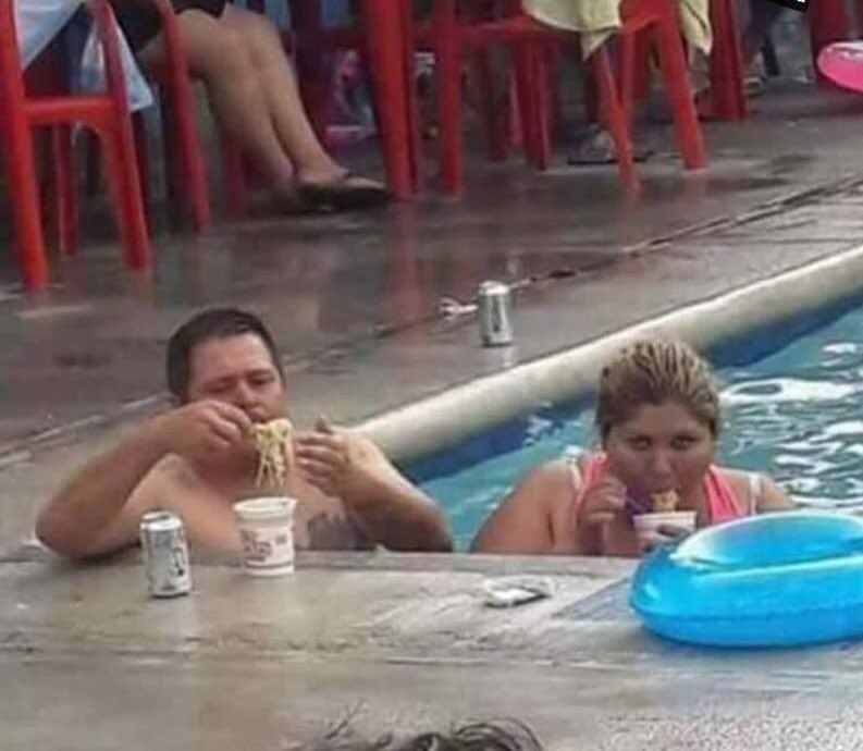 lacerda's tweet photo. queria ta assim com a pessoa q eu gosto https://t.co/j9aIiAjksp