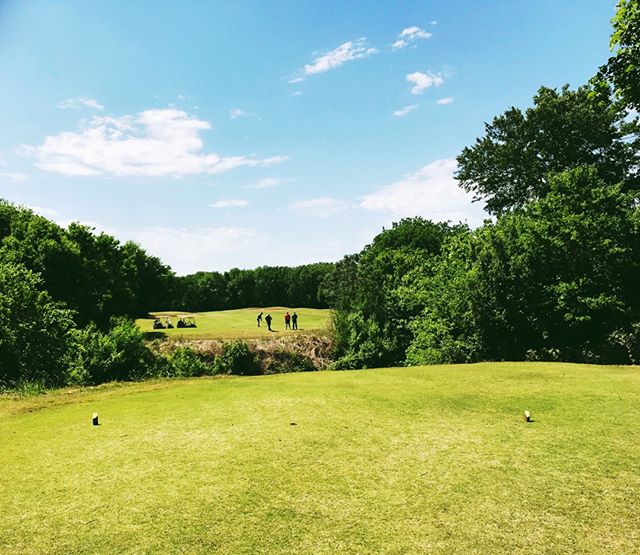 DavisRltyAdv's tweet photo. Davis Realty Advisors enjoyed being a part of the Fight Like Hell golf tournament this past weekend. The views and cause were both incredible! ⠀⠀⠀⠀⠀⠀⠀⠀⠀
⠀⠀⠀⠀⠀⠀⠀⠀⠀
#flhgolfjam #davisrealtyadvisors #dallasrealestate https://t.co/ahX3L7egor
