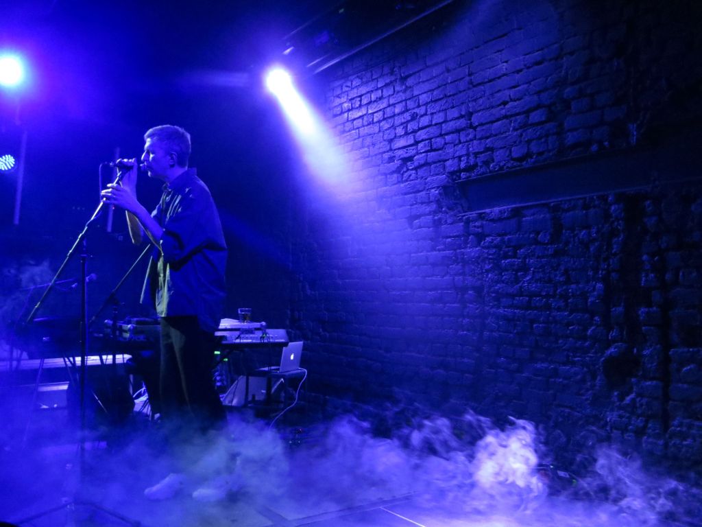 Jay-Jay Johanson în Control: despre maturizare muzicală magazine.overground.ro/2018/04/jay-ja…