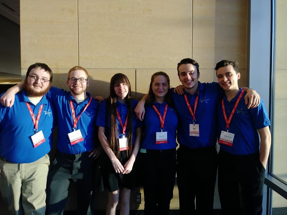 LaurieHundt's tweet photo. Congrats Graphic Production Technologies on their GOLD 1st place win Skills USA in Chapter Display! So proud of everyone who competed this past weekend in Grand Rapids! #skillsusa #MACTC #GPT https://t.co/egPBFrOebU
