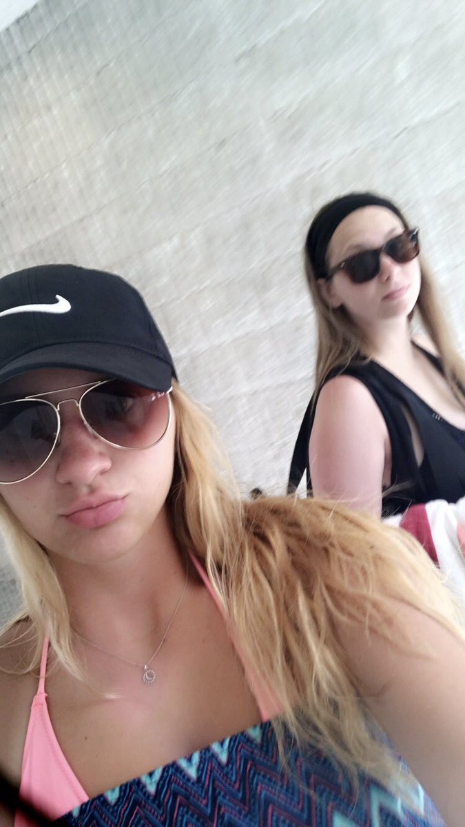 morgannicol__'s tweet photo. Happy 22nd to my amazing sister hope you have the greatest day Jo love you🎉��️ @JordynTaylor23 https://t.co/qNm8TCGk0h