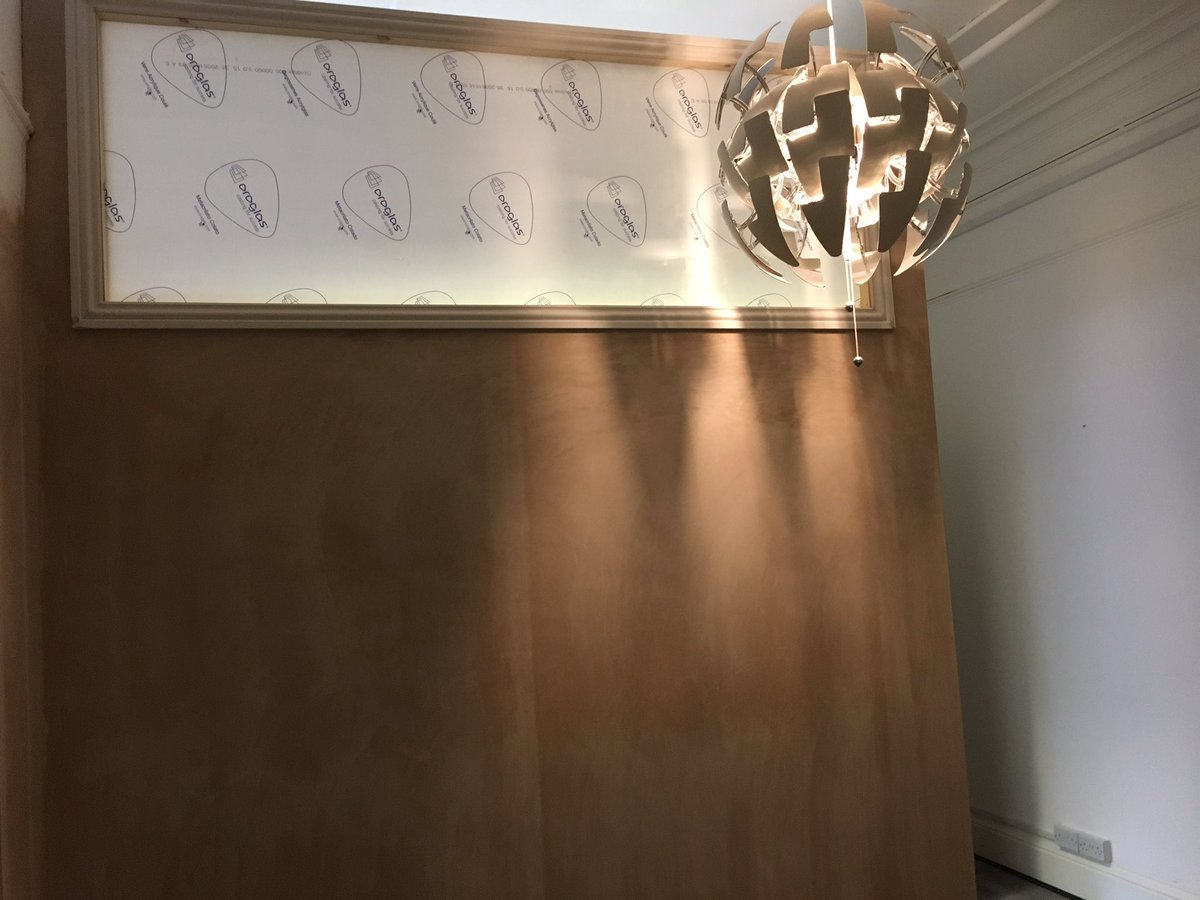 absolute_build's tweet image. Latest job complete, city centre salon fit out 🔨🚪 #joinery