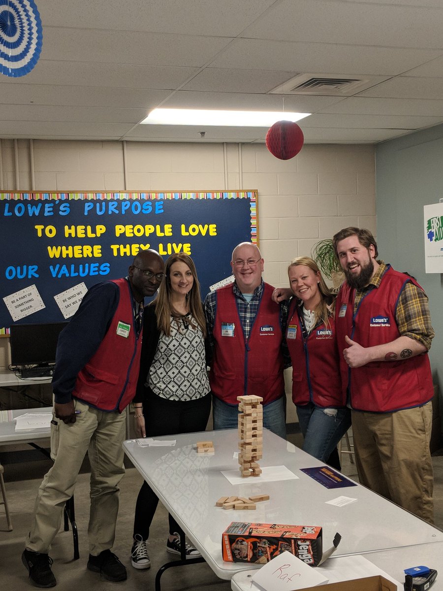 Fishon2612's tweet image. One team won.....the other did not... #allfun #learning #teamwork #switchtables #jengawithatwist @DonnaMarron  @XatdaPatch2731 @EricaOlsen2731  @sasquatch2731