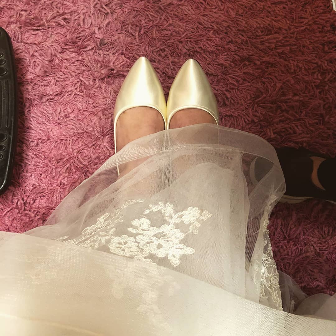 missmayim's tweet photo. Hers and His 👠👞👰💒
#shamy #wedding @bigbangtheory https://t.co/xSD9clccEO