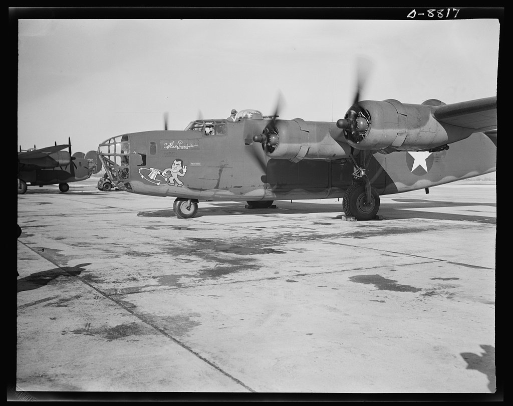 WesLakesAuthor's tweet photo. Cannot forget the B-24s out of Willow Run. I'll be there at the Yankee Airforce" on May 5th signing books. https://t.co/S9wagNrMKL