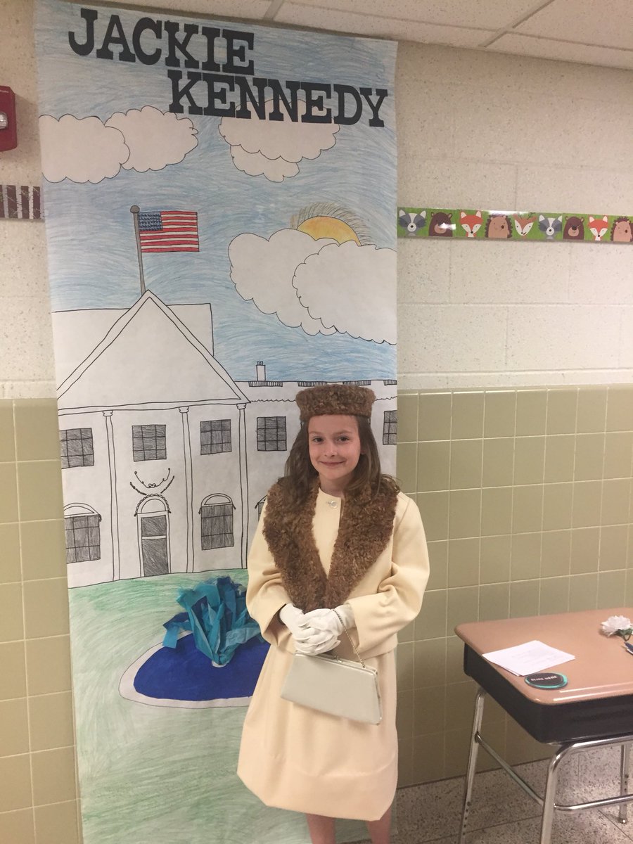 MelMoses1's tweet photo. You rock 5th grade! Way to go #Waxmuseumproject https://t.co/e8cZQ9L4mI