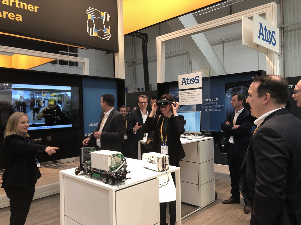f_scharpen's tweet photo. @Atos_DE presenting innovative @SAPLeonardo solutions for connected trucks on @hannover_messe. Visit us on SAP booth in Hall 7! https://t.co/erDFSNrnIB