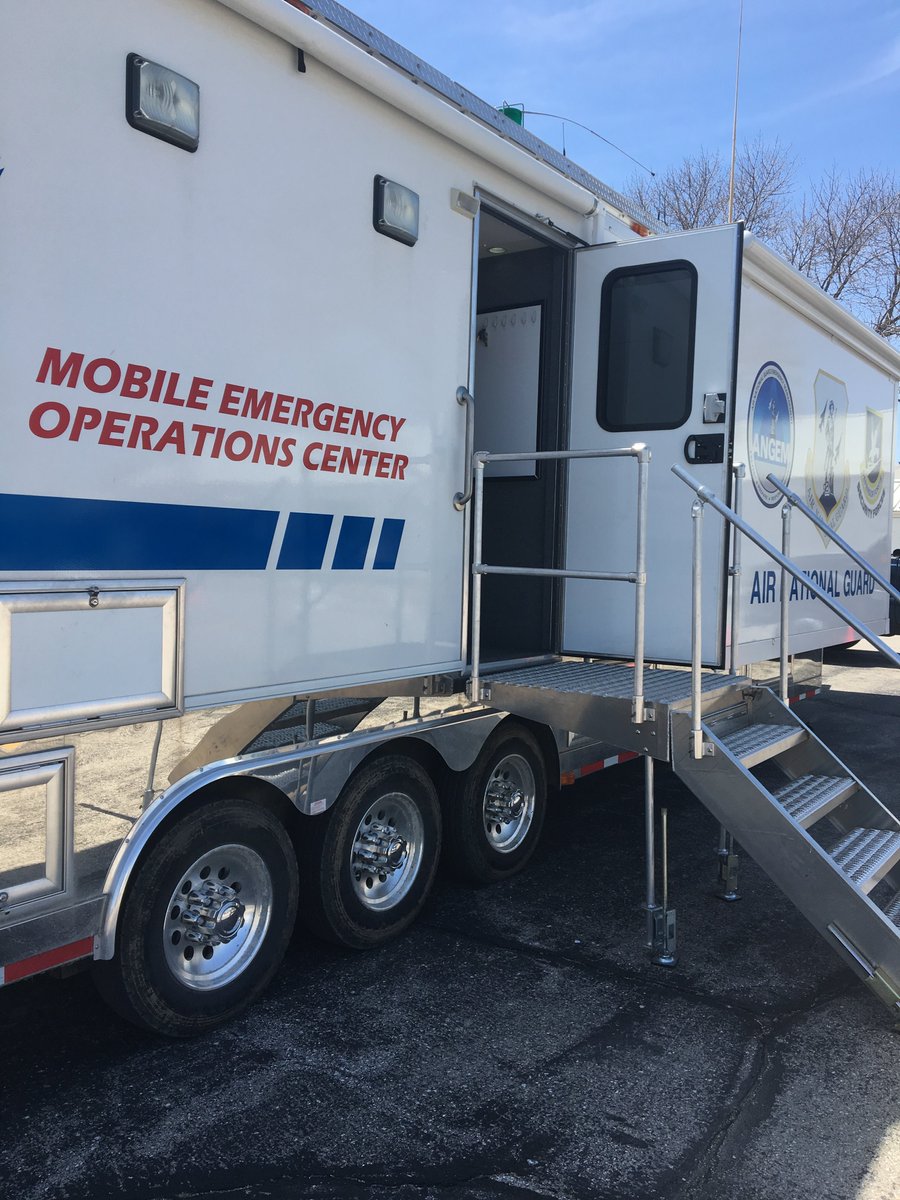 671stTC's tweet photo. Iowa Air National Guard Mobile Emergency Operations Center (MEOC)
#STABLEMERCURY2018 https://t.co/vmCArFripz
