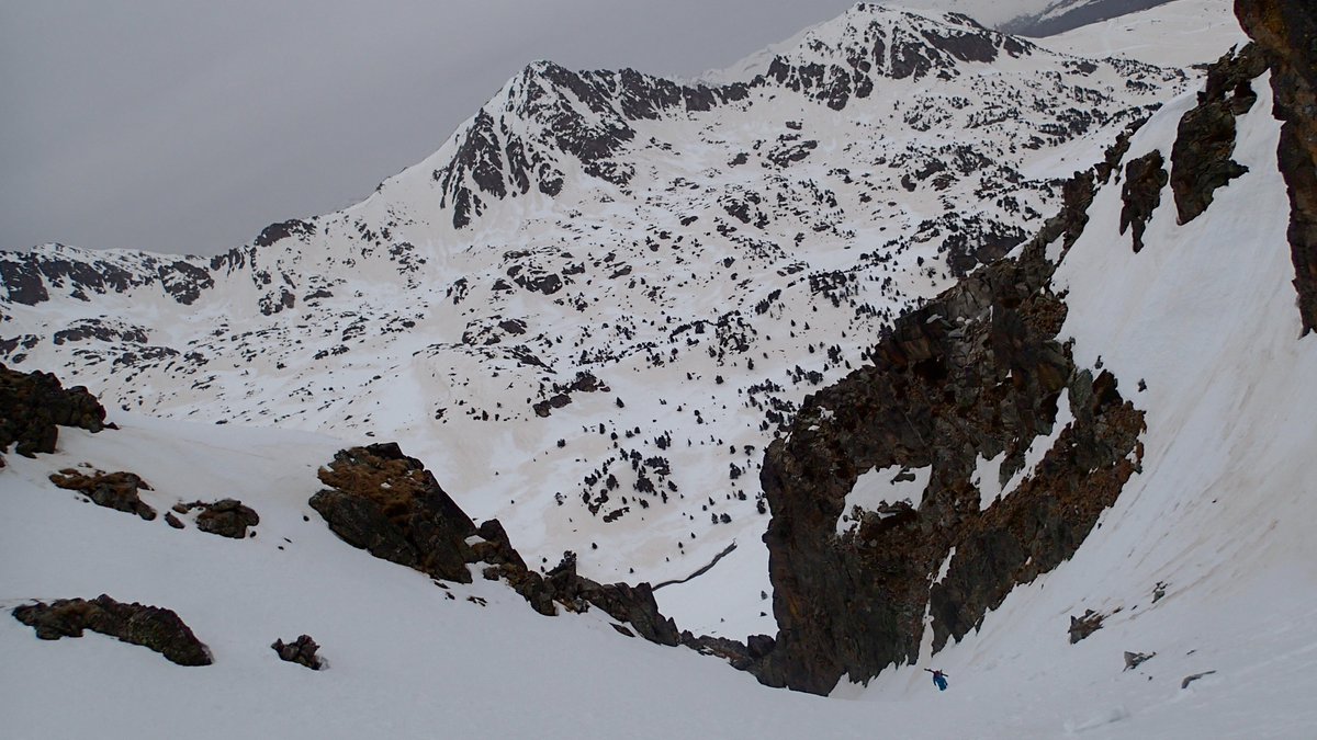 nwpowderdays's tweet photo. |#SteepSki| Ski Touring en #Andorra
Imágenes de hoy en el Corredor NO del Pic de Montmalús 2.783m
+📷 https://t.co/Uk4sxG9H0E https://t.co/GdsGnScZSM