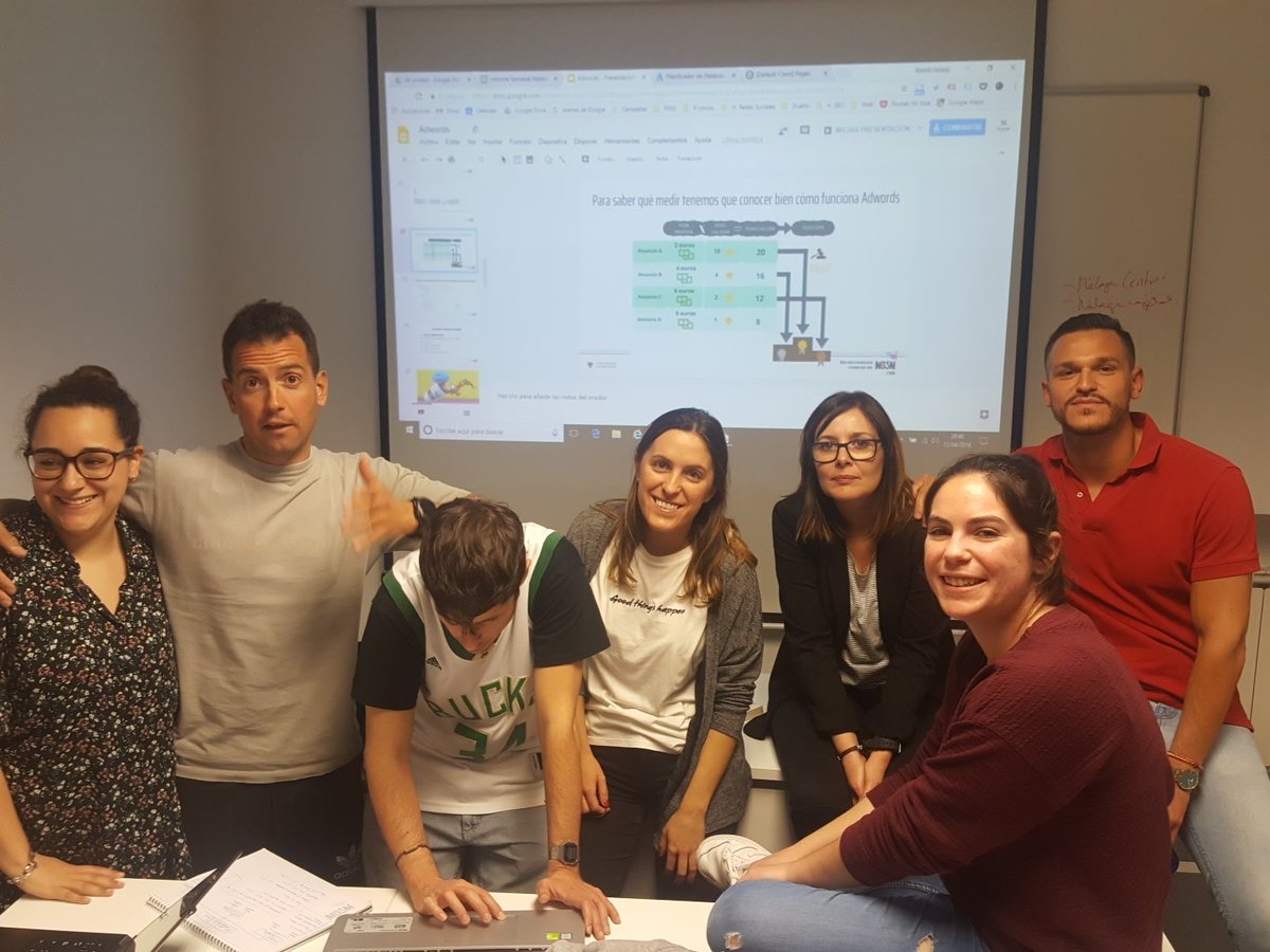 Sempatika_emr's tweet photo. Creando campañas #GoogleAdwords con sonrisa de oreja a oreja... ¿será porque les gusta? #yosoymosm #loveworking @msolvillanueva y @alvaroporras92 ¡¡prueba superada!! https://t.co/bjNykoggF6