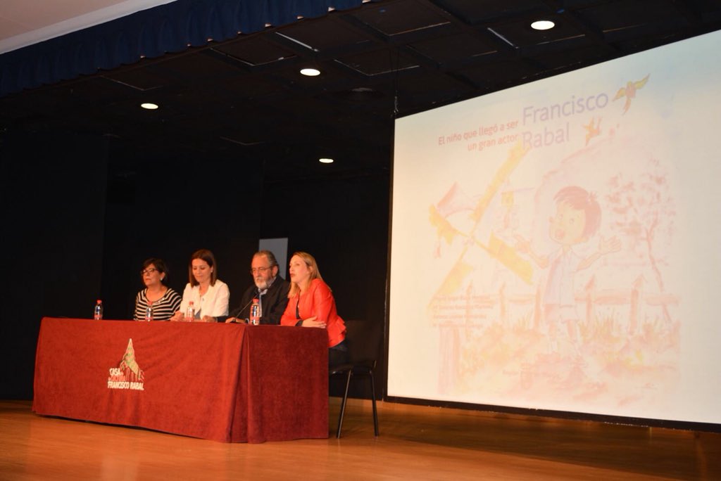 mroblesmateo's tweet photo. Enhorabuena Miguel Ángel Blaya por el éxito que ha tenido la presentación de tu libro “El niño que llego a ser Francisco Rabal”. Escrito con el corazón y dirigido en especial a los niños para conocer mejor al actor. Ilustraciones maravillosas de Licerán. https://t.co/PZNkIqoLqb