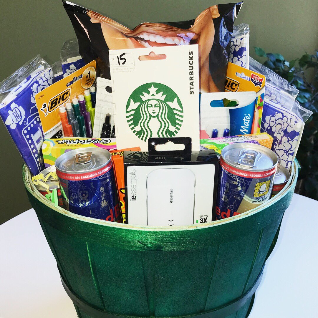 Baylor_AMA's tweet photo. Today is the LAST DAY you can enter for a chance to win our #BaylorAMA Finals Care Package!
⚠️HOW TO ENTER:⚠️
1. Follow @Baylor_AMA on Twitter, Facebook, and Instagram✅
2. Like this tweet, retweet it, and tag a friend! https://t.co/0yGyITNBac