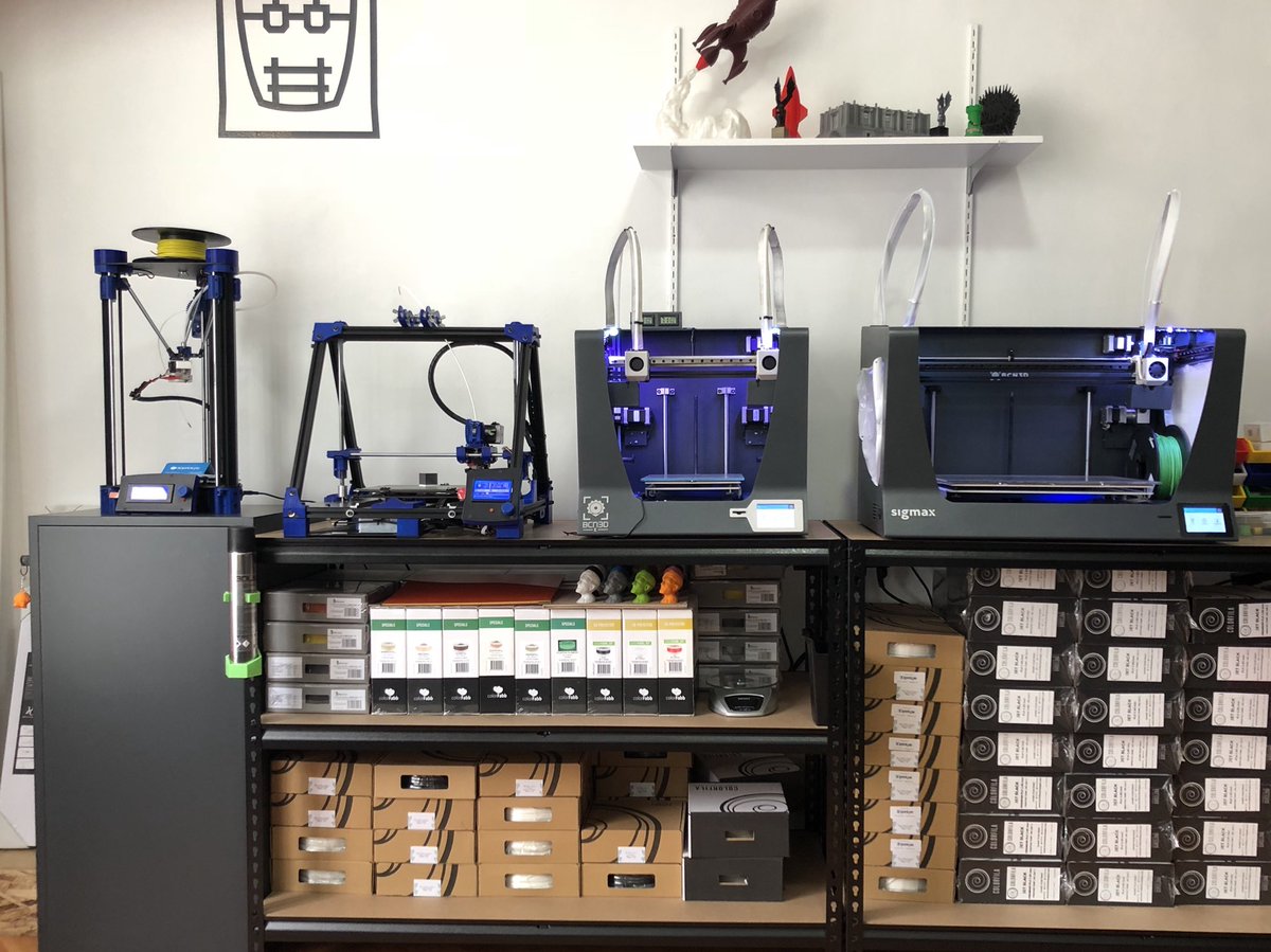 3dprintperu's tweet image. Por fin tenemos la colección de impresoras #BCN3D completa en exposición en Lima
@bcn3dtech