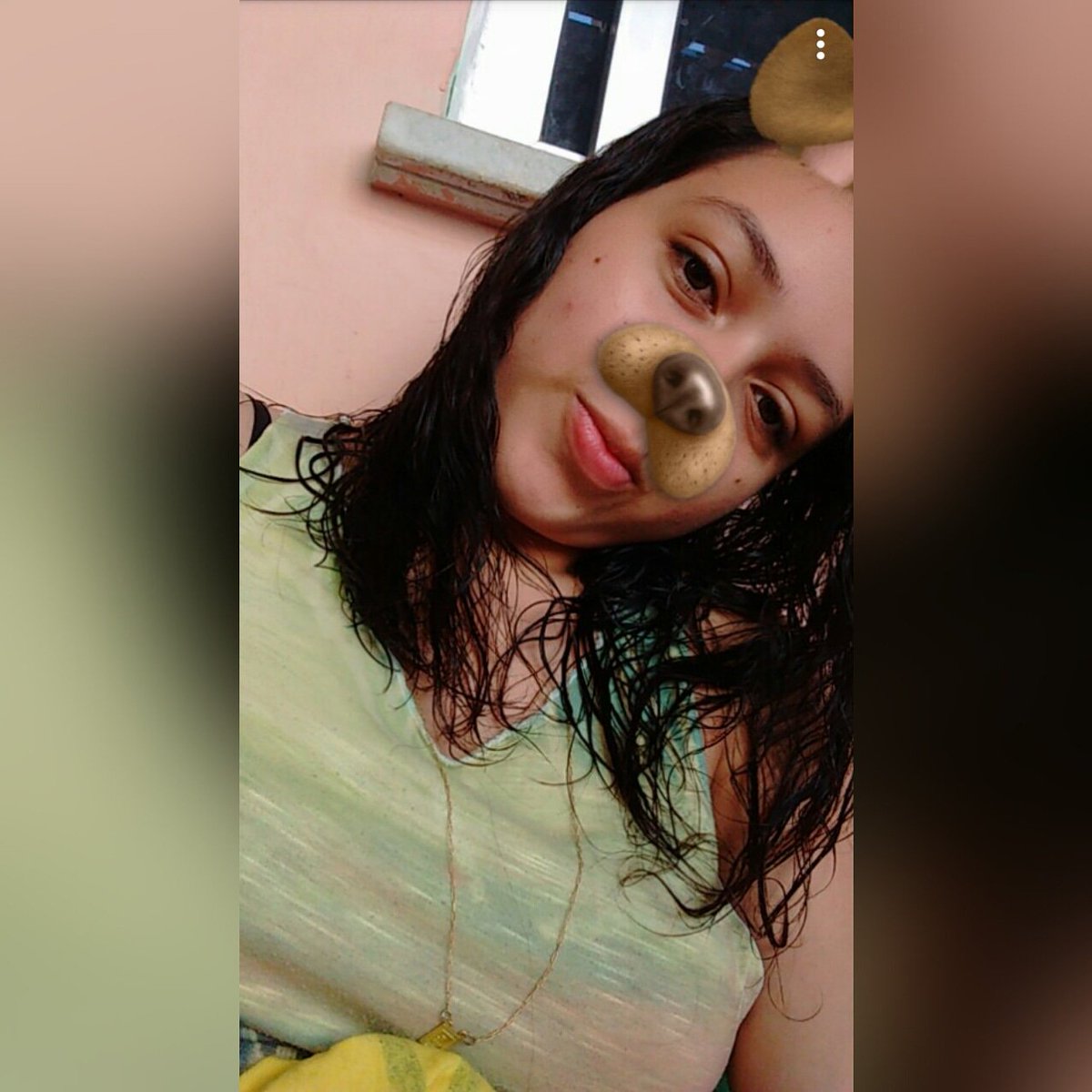 ElidaOlli's tweet photo. Olliveiraelida1 👻
Qual o user do Snapchat de vocês? https://t.co/8pDpU61eFR