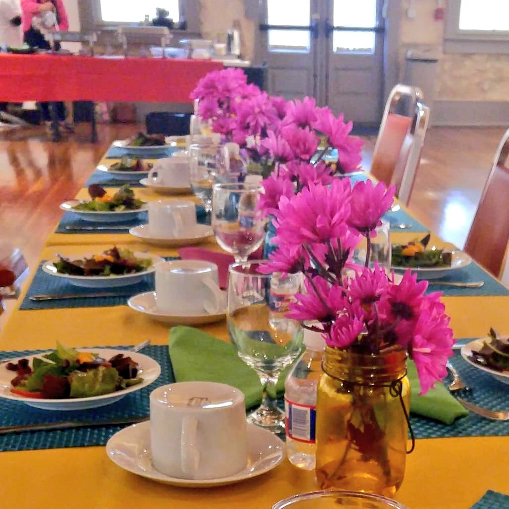 Cocinaheritage's tweet photo. From #cocinaheritage to #sanantonio 
Long table dinners, organic salad w avocado oil since 2014 &amp; 2015
https://t.co/OjD9a4iglI https://t.co/eEeTALce2x