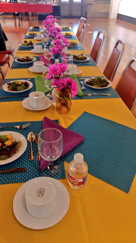 Cocinaheritage's tweet photo. From #cocinaheritage to #sanantonio 
Long table dinners, organic salad w avocado oil since 2014 &amp; 2015
https://t.co/OjD9a4iglI https://t.co/eEeTALce2x