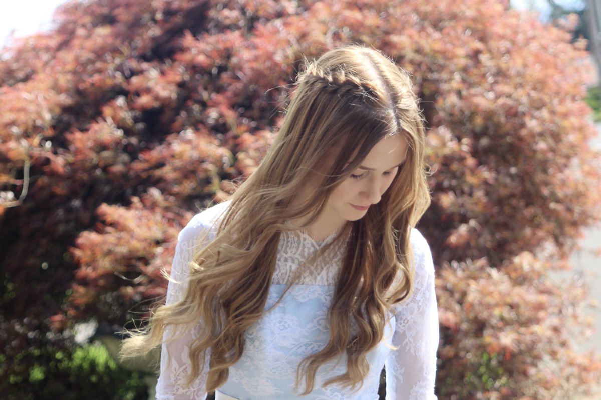Virtuous_Prom's tweet photo. Thanks, Autumn for sharing these beautiful pics of your custom prom dress! #virtuousprom #prom #prom2018 #prom2k18 #modestprom #mopro #moprom #mormonprom #customdress #lds https://t.co/RZqWKkOMF2