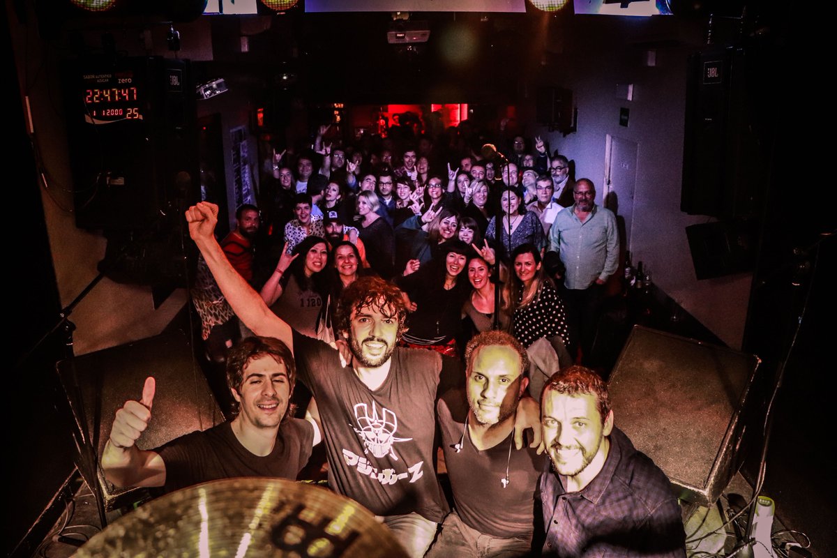 Sold del Sábado y FOTON de <a href="/luuulife/">Luli</a> que además es la cantante de <a href="/MinifundioBanda/">Minifundio</a>  ¡¡ GRACIAS !!