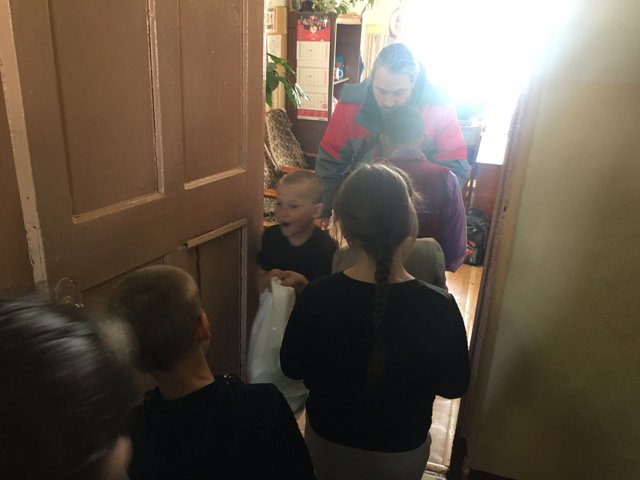 MordvesSchool's tweet image. В рамках Всероссийской акции #ВесенняяНеделяДобра для детей из многодетных и малообеспеченных семей была проведена акция &quot;Дари еду&quot;