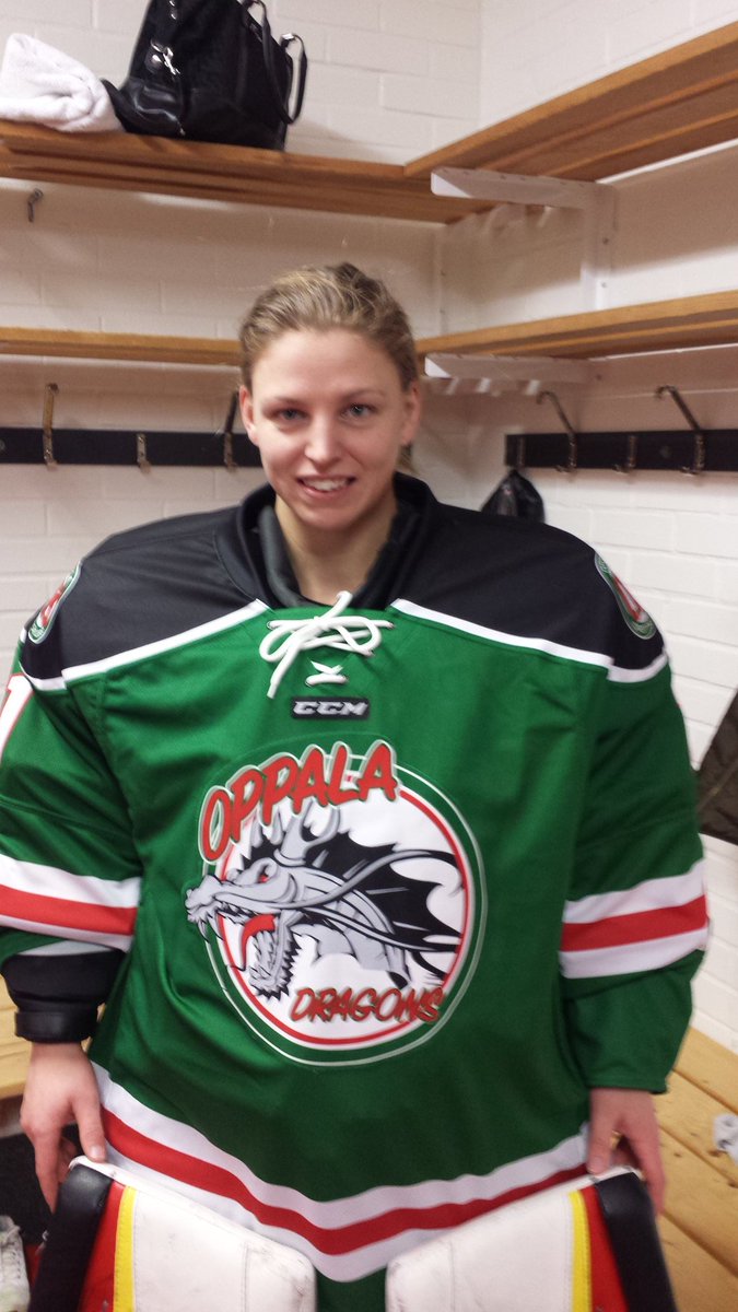 pstromming's tweet photo. Lycka till uppe i Luleå @saragrahn , det här är ett otroligt roligt minne som jag aldrig kommer att glömma. Div 2 debut & håller nollan mot Hofors 5-0 ✌ #gloryala https://t.co/cdnXgSiACU