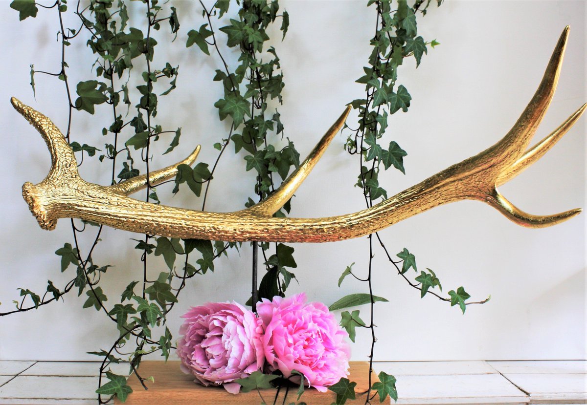 My pieces are rather 'woodland wedding', too - to be used as styling props by wedding stylists and florists. Think Scottish fairytale meets gold luxe meets Game of Thrones! #creativebizhour
