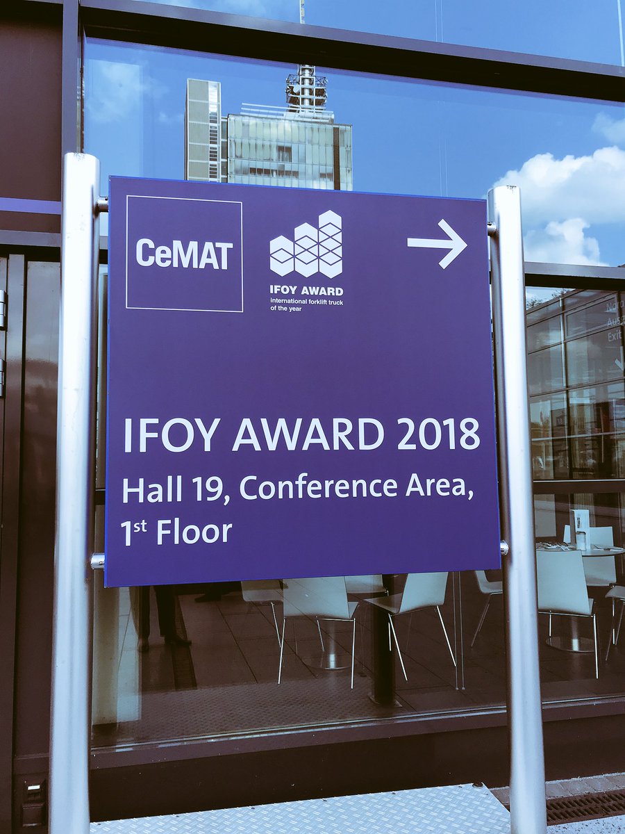 norabreuker's tweet image. What a day!!! First @hannover_messe with @tsystemsde and @SetlogGmbH and then @IFOY_AWARD with my team. This girl is exhausted! 
#hm18 #IFOY #tradeshow #LifeOnTheRoad