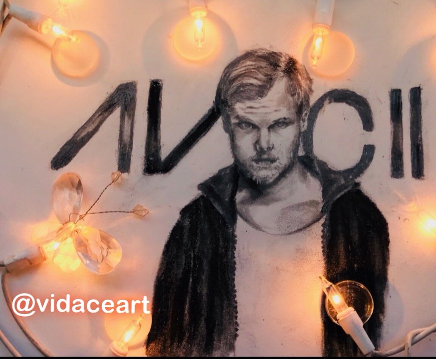 curleecece's tweet photo. 🎶💓R.I.P @Avicii 💓🎶 https://t.co/WMQWNvo7VM