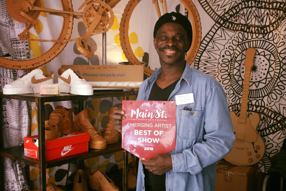 mainstreetarts's tweet photo. Congrats to Darrell Dulaney on winning the #MainSt2018 "People's Choice Award!" Check out his awesome paper work here: https://t.co/7gMCIpUjd3
Thanks to all who voted, and we look forward to seeing you all at next year's MAIN ST. Fort Worth Arts Festival -- April 11-14, 2019! https://t.co/xE9qhyXL8O