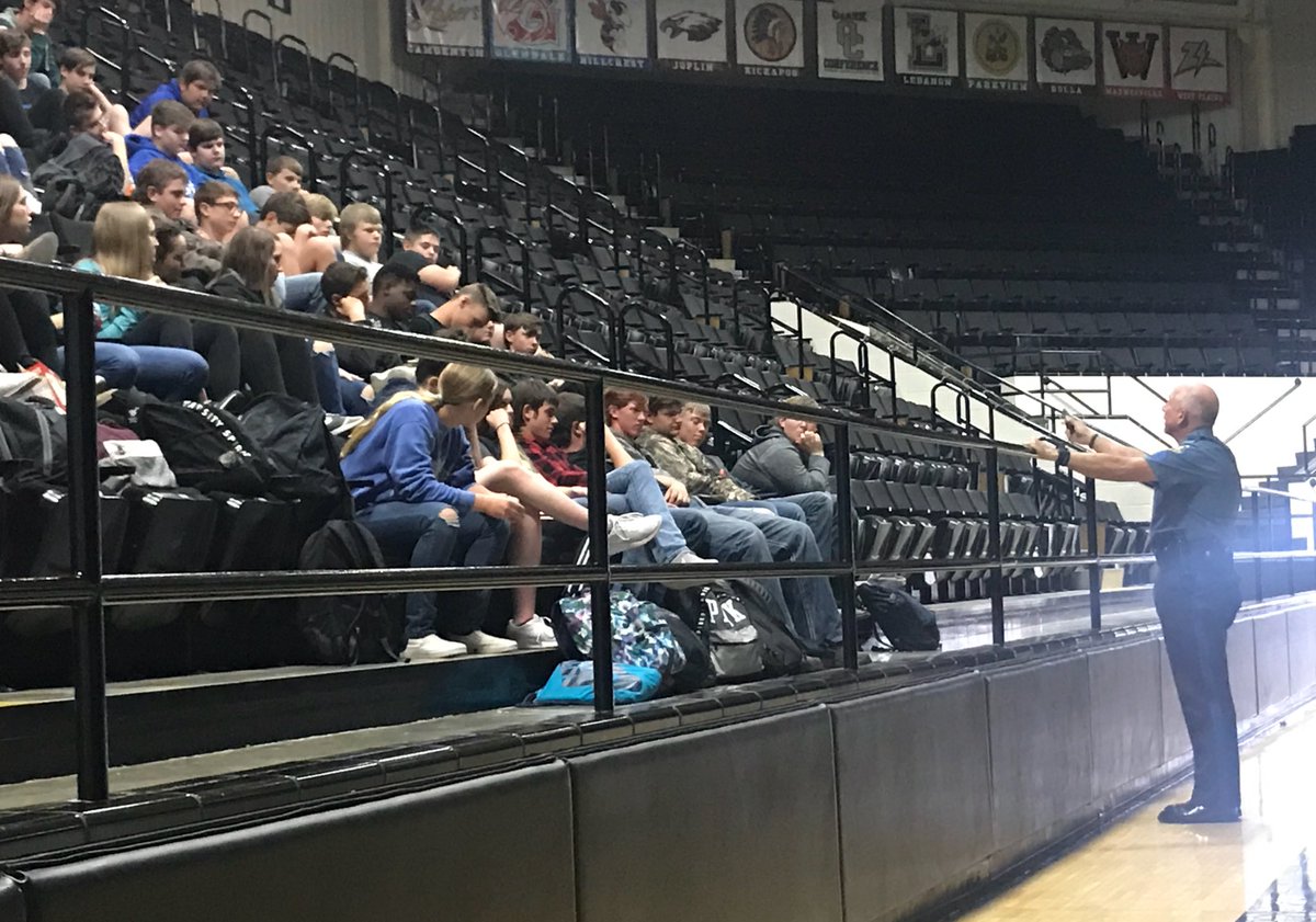 JacketPE's tweet photo. Thank you Sgt. Fulkerson from the MO State Hwy Patrol for speaking to our freshmen health classes about drinking/texting and driving, seatbelt safety and internet safety!  @KevinGLowery @jacketcounselor https://t.co/ptUKGdmMRp