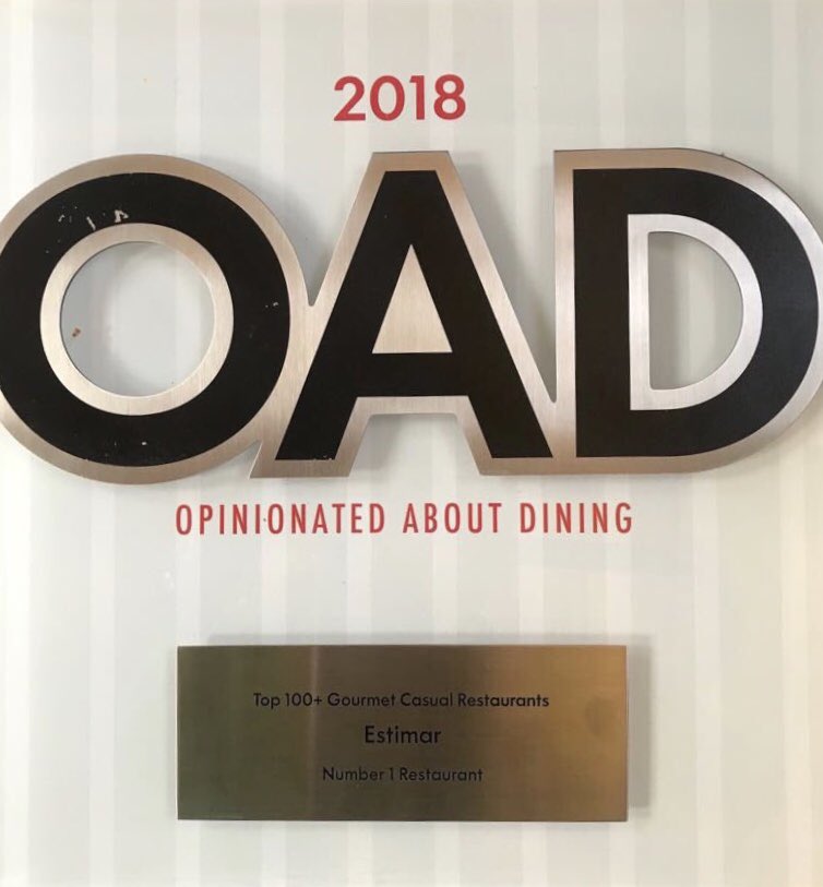 aporqueras's tweet image. Felicitats amic @PGotanegra pel 1r PREMI al restaurant ESTIMAR. 

Primer lloc del TOP 100 + Gourmet Casuals Restaurants per @OADining #OADWeek2018

Enhorabona a @PescadorsRoses i a tot l’equip!

La feina ben feta no te fronteres. #BonaFeina #ProducteDeQualitat