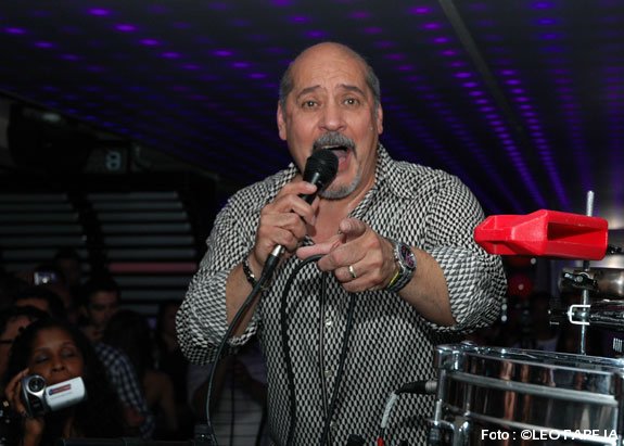 lasalsadeacero's tweet photo. #23Abril #Atendiendo la sugerencia de #SammyTorres al #WhatsAppSalsero + 58 416 8332753 desde #Orlando #Florida suena #Lluvia #EnConcierto con @RealRAYDELAPAZ composicion de @adalson en La Salsa de Acero por https://t.co/xAOapAPdk6 tu conexion digital con la #MusicaLatina https://t.co/k2SGmRHxJK