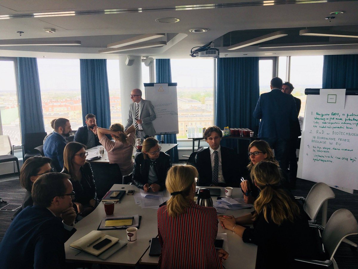 StartupPoland's tweet image. Politicians do care for #startups and impact of #ePrivacy on the digital industry! We&apos;ve met with representatives of #Polish ministries for our Round Table of Startups. Together we will hold back unfavorable regulations! Thank you to all participants for your huge commitment!