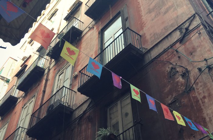 UNAGtw's tweet photo. Il cuore della città è degli under 30: #cuoredinapoli fa battere all'unisono la città https://t.co/OD9DHQ0FQS https://t.co/8jj8IZMgS0