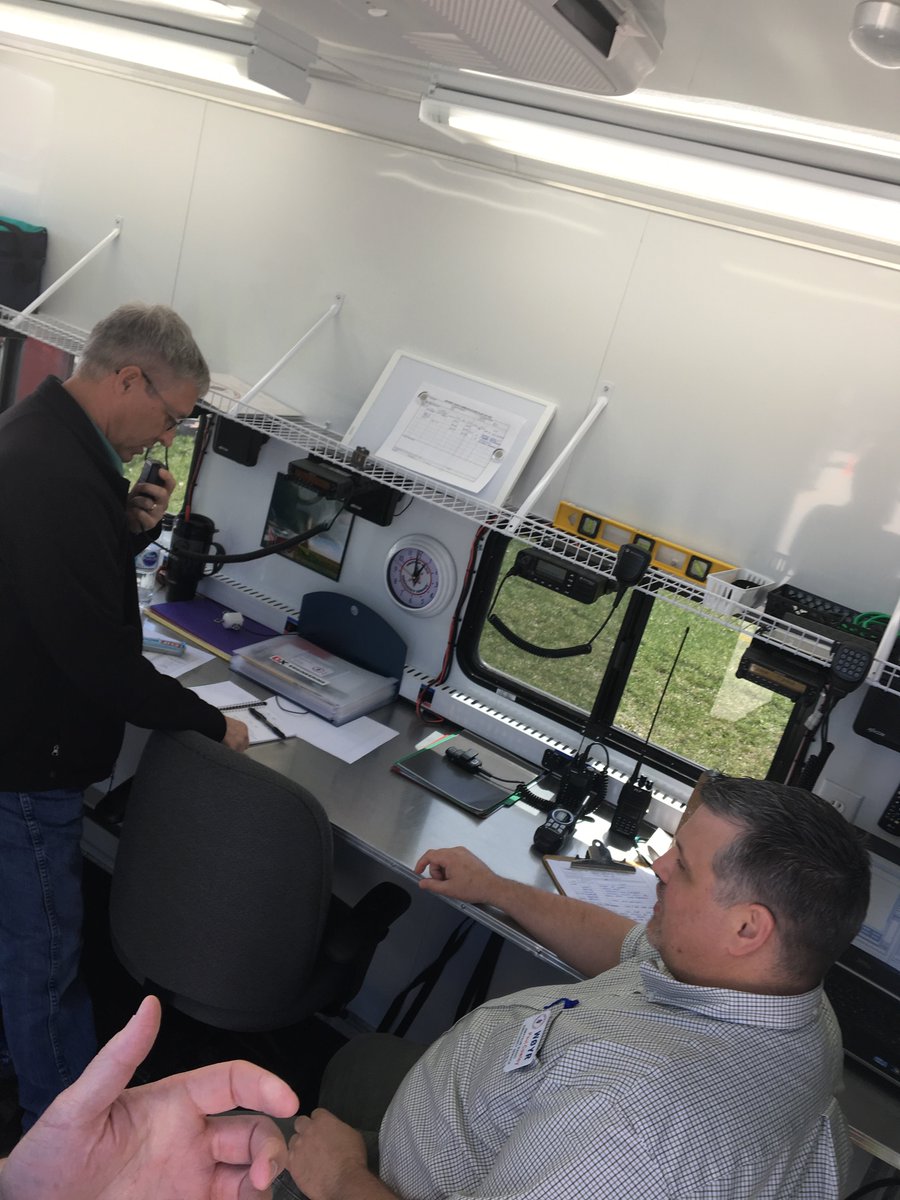 671stTC's tweet photo. Radio operators practicing their craft.  #STABLEMERCURY2018 https://t.co/GdiyH6pUE0