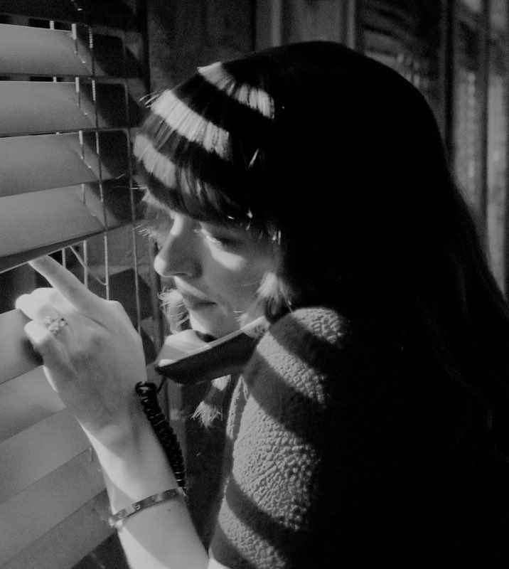 “Mrs. Grey, it’s your boss’s boss’s boss.
Look out your window.”