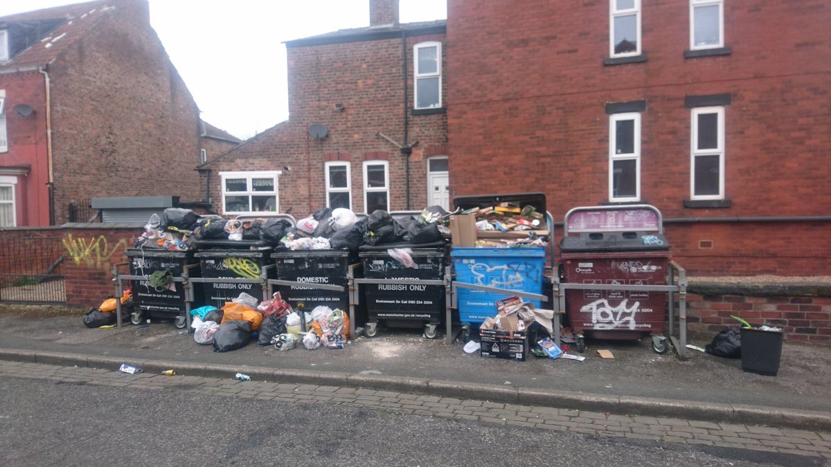 Manchester councillors should be embarrassed to ask for residents' votes in next month's local elections. These pics from Withington today. #LE2018 #3Votes4Labour #keepmanchestertidy