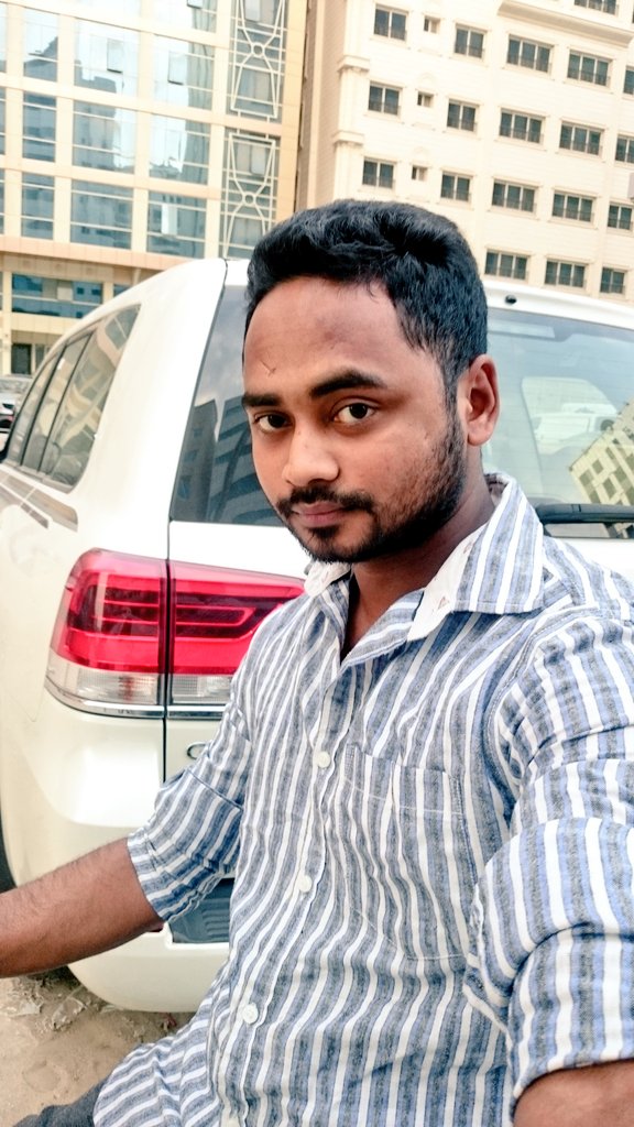 HabibeJk's tweet photo. দেখ আমার ভিতরে আছো তুমি
আর তোনার ভিতরে আ��ি।।
চলো না দুজন কিছু না ভেবে
অজানার পথে নামি।।😍😍 https://t.co/JVrtuhFI0s