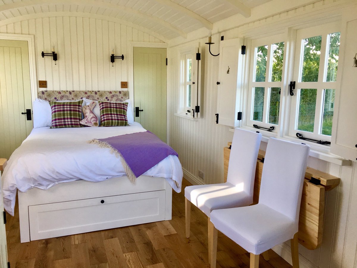 ExpNorthCountry's tweet photo. Luxury shepherd’s huts in an idyllic Northumbrian setting. Visit https://t.co/ZYBC0CM7Pw for more info! #northeasthour https://t.co/Sl2oFNMVqk