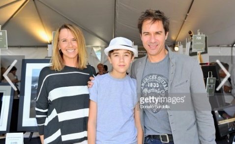 Every_thingEric's tweet photo. Lovely family #mccormacks @EricMcCormack https://t.co/3T5IYP5TvX
