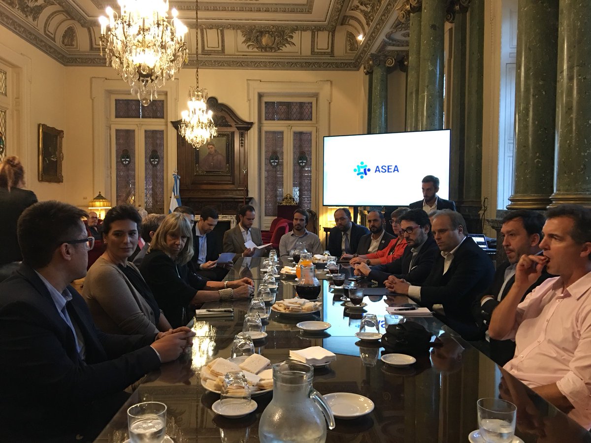 Y un día los Emprendedores volvimos al Congreso... @asea_arg #EmprenderSePuede