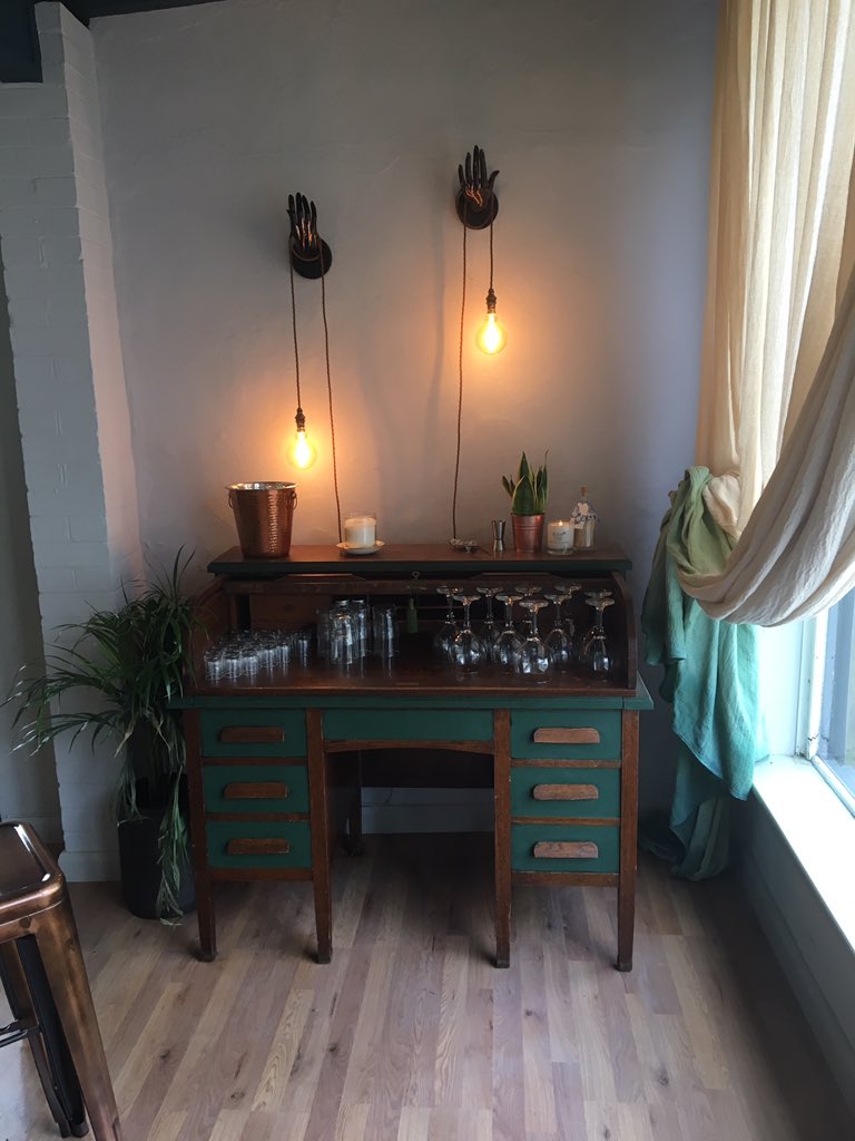 testvalleygin's tweet photo. The Tasting Room is open! We're very excited to welcome you. Exclusive use of the Tasting Room for 6-8 people including 4 samples of our fabulous gin and 3 G&Ts with tasting notes. https://t.co/UeadG0e4vq