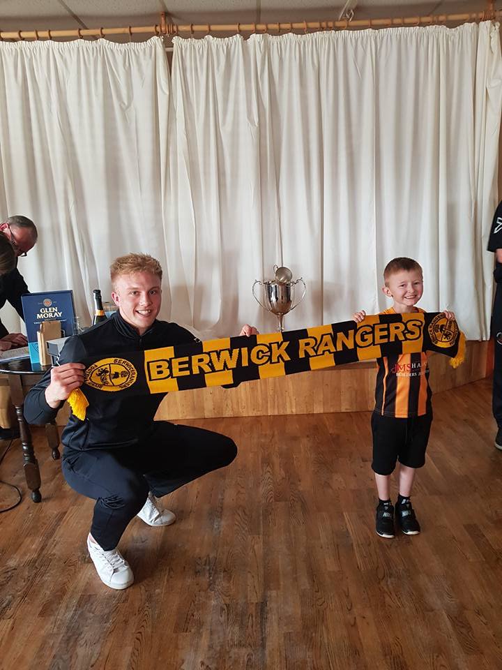 Tonycar71's tweet photo. @OfficialBRFC @RobbyMcCrorie1  https://t.co/mmbWux2UkP